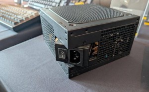 GAMDIAS新品发布：全模组电源接口可旋转，风冷散热与机械键盘齐亮相