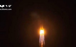 我国文昌航天发射场：长征七号甲火箭成功送中星3B卫星入轨