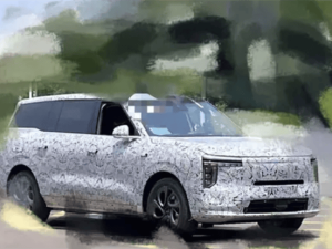 智己汽車6座旗艦SUV曝光，或?qū)⒚鸏S9，增程式動(dòng)力引期待
