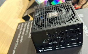 曜越钢影i2000 Platinum电源亮相台北电脑展：2000W白金，1650W钛金认证