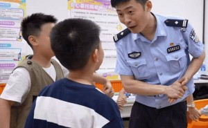 游戏高手警察陈梁顺：用理解与陪伴，照亮青春期孩子的迷茫之路
