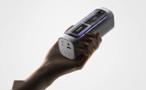 闪极Shargeek 300移动电源来袭，300W总功率能否成为充电新王者？