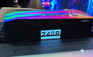 全何COMPUTEX展出创新：内存条也带显示屏，硬件显示风潮再升级