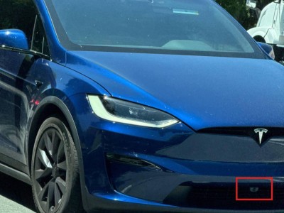 2026款特斯拉Model X谍照出炉，新造型轮毂与灰蓝车漆引关注