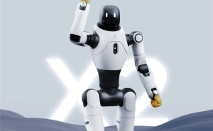 智元灵犀X2机器人量产在即，2026年底或达数千台规模