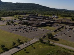 IBM与Deca强强联手，加拿大魁北克将建先进封装技术量产线