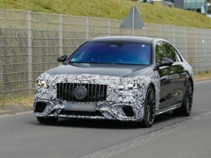 梅赛德斯-AMG S 63 E Performance中期改款，路测实车图抢先看！