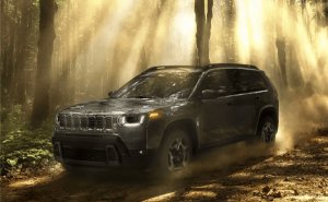 全新Jeep自由光官图发布，硬朗设计致敬经典，能否再次赢得市场青睐？