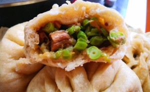 夏日必备！芸豆排骨包子，营养满满，健脾养胃又通便