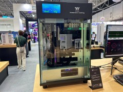 曜越IX700单相液冷系统亮相COMPUTEX，外置冷排散热引关注