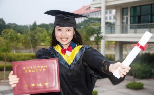 省级优秀毕业生奖金几何？荣誉背后的真正价值何在？