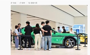 小米YU7中大型SUV展车亮相三地，全国92城将陆续迎展