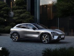 小米汽車YU7詳解：輔助駕駛、電池品牌及智能天幕全揭秘！