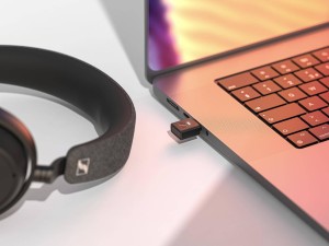 森海塞尔BTD 700蓝牙适配器：aptX、Auracast加持，低延迟畅游音频世界