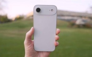 iPhone 17 Air超轻薄来袭，安卓大厂跟进却犯难：你能接受续航缩水吗？