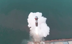 淘宝火箭快递初体验：2.5公里低空飞行，125秒后精准投送成功