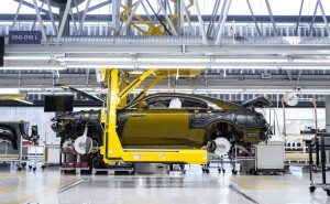 英国4月汽车产量暴跌，70年来最低点引行业忧虑