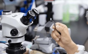 复旦新突破：金属纳米颗粒视网膜假体让失明动物重见光明