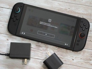 任天堂Switch 2底座不兼容初代电源，玩家需注意！