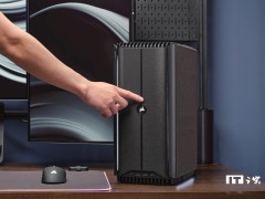 海盗船One i600紧凑主机来袭：RTX 5080水冷配置，木质面板成亮点