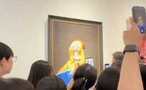 川美毕业生安琪油画《祷》走红，用廉价材料解构“精致生活”