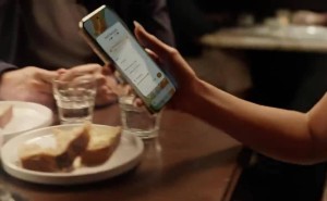 谷歌Pixel六月大更新：VIP联系人、AI定制贴纸等新功能来袭！