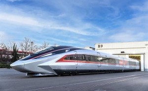 湖北试跑全球最快高铁，时速450公里，2026年或可乘坐？