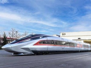 湖北试跑全球最快高铁，时速450公里，2026年能否坐上？
