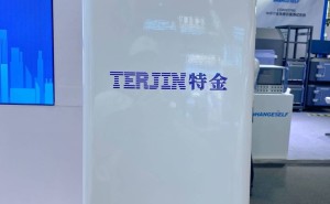 MWC上海2025：无人机追踪黑科技与智能机器人亮相，看点十足！
