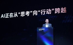 荣耀CEO李健：AI走进生活，如何打通场景、性能、信任闭环？