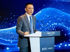 荣耀携手中国移动，开启AI终端生态建设新篇章！