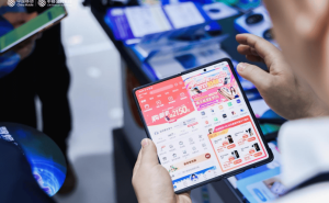 中移金科MWC上海展秀实力，AI金融与超级SIM引领数智生活变革
