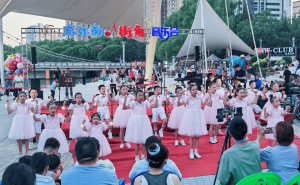 库尔勒街角音乐会：音乐与热情共舞，点亮城市文化活力