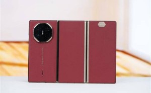 华为Mate XT三折叠手机销量破40万，三星Q7M将迎战？