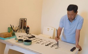 王廷和书法艺术之旅：2025年“秦韵杯”全国书画大赛书法类魁首风采