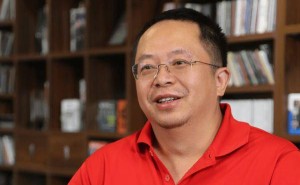 周鸿祎达沃斯论坛坦言：雷军影响力大，自己多方面需向其学习