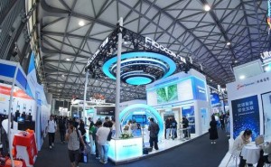 广和通2025世界移动通信大会秀AI+物联网前沿技术与应用