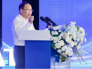 攜手問界汽車共建“廠中廠” 寧德時代電池在問界超級工廠正式投產