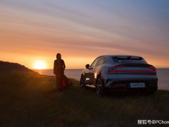 雷军直播揭秘：小米YU7订单火爆，SU7转单占比仅15%
