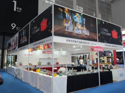 廊坊經(jīng)洽會盛況：僑世華貿(mào)歐洲生活館展品引關(guān)注