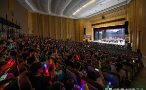 《怀乡起义》音乐剧首演燃爆信宜，红色故事激荡人心！