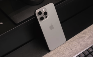 iPhone15 Pro Max大降价，512GB直减3200元，旗舰性能续航无忧