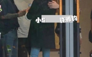 小S二女儿画展吸睛，S家亲友团齐聚，唯独缺了S妈和具俊晔？