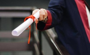首经贸国际本科：中分段考生免雅思直通QS前50名校的新途径！
