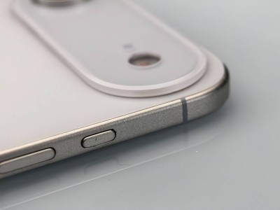 iPhone 17 Air实测：厚度、续航不及预期，设计细节引争议