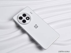 驍龍8至尊版旗艦大降價，一加Ace5 Pro 12GB+256GB僅售2549元
