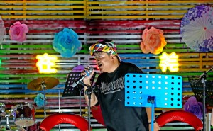 楼兰之夜音乐会燃爆若羌夏夜，音乐爱好者共赴音乐盛宴