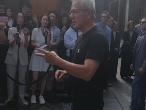 黃仁勛看好中國機器人產業：小米比亞迪入局不意外，強調供應鏈奇跡
