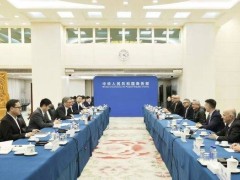 王文濤部長會見英偉達(dá)黃仁勛：中國吸引外資決心不變，期待深化AI合作