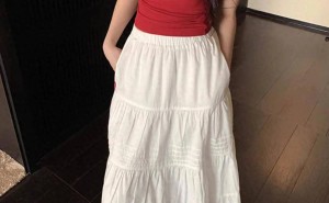 小个子女生如何驾驭白色蛋糕裙？这些穿搭技巧让你美出新高度！